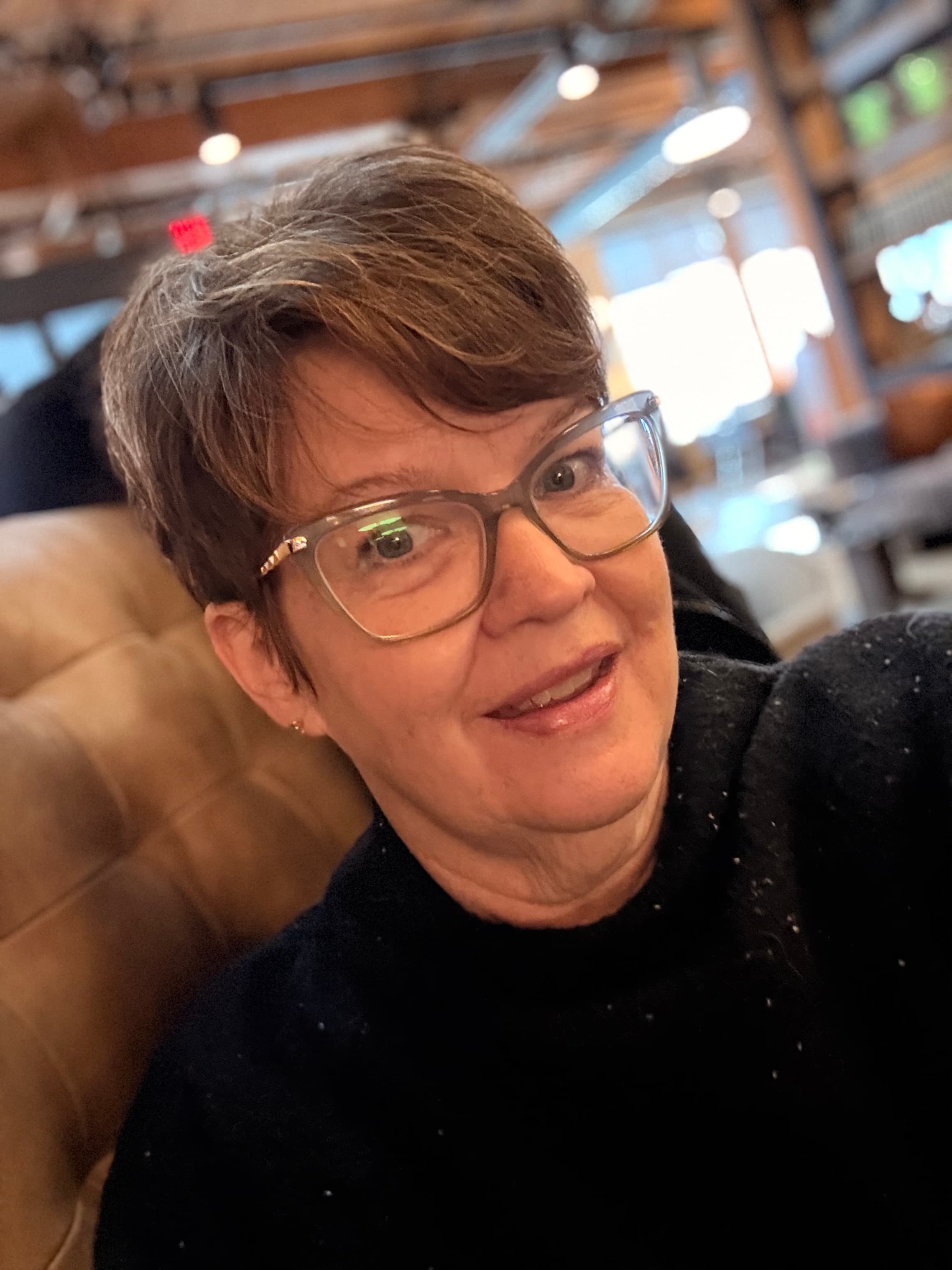 Mary Laymon, professional voice teacher in Minneapolis, welcoming new adult learners